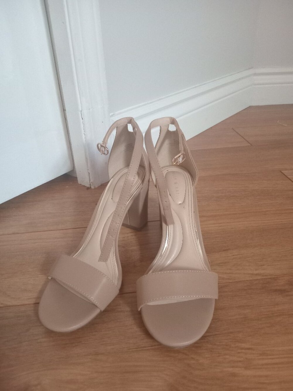 Women's Faux Lambskin Heels - Size 8 (BRAND NEW)